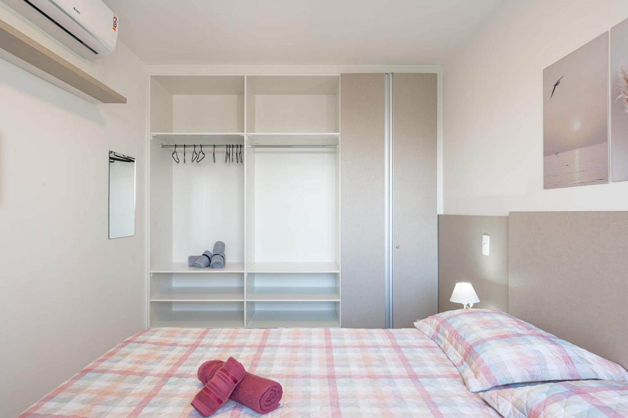 Apartamentos Completos A 15Min Beto Carreiro Com Wi-Fi Churrasqueira Em Condominio Com Piscina Portaria 24H Ideal Para Familia Piçarras Camera foto